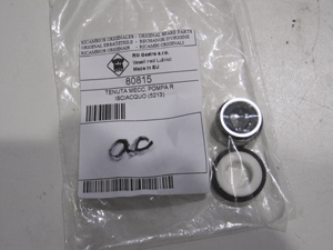 Case+gufero rinse pump. for S-300, XT 270,300