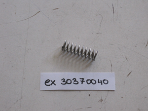 Valve axis spring